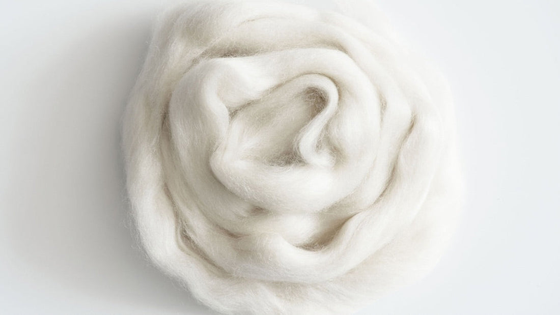 Piece of fabric that implicates the chosen material like Tencel, Seacell and Roica