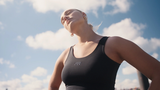 - Self-Talk verbessern - Mindset stärken - Frauen Empowerment - Sportbekleidung für Frauen - mentale Stärke und Fitness - inspirierende Sportswear - Mindset und Sport - Fitness und Selbstbewusstsein - GOODEN Sportswear