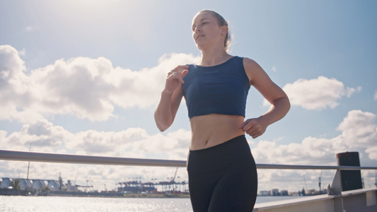 - innere Stärke - Selbstglaube stärken - stille Kraft - mentale Fitness - authentische Performance - nachhaltige Sportswear - Female Empowerment - leise Selbstfürsorge - Mindset May - GOODEN Community